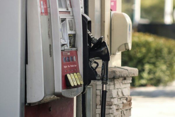 我开新能源车，油价大涨真就与我无关了吗？