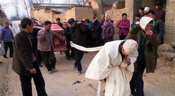 为什么遇到灾祸要说“三长两短”？三长两短有何象征意义？